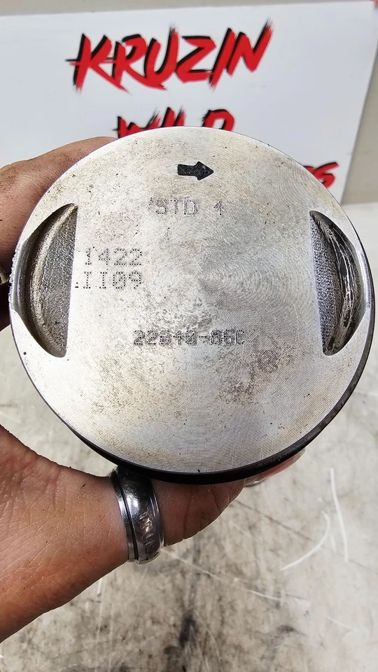 2001 Harley Davidson Sportster 883 Engine Motor Cylinders Jugs Piston top end - Image 2 of 4