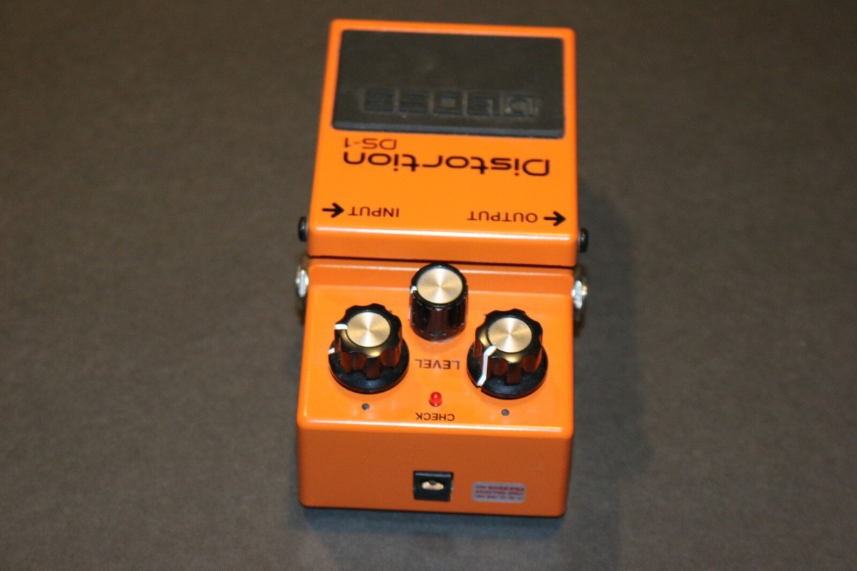 値下げ。BOSS TURBO Distortion DS-1 boss-distortion-ds-2-japan-