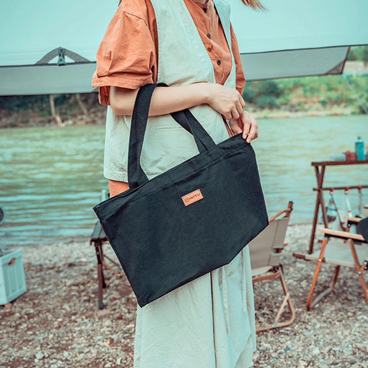 Canvas shoulder hotsell tote bag