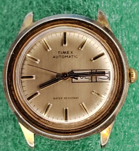 C1863 mens 1979 Timex Viscount Automatic 37869 10979 Vintage Watch Parts lot