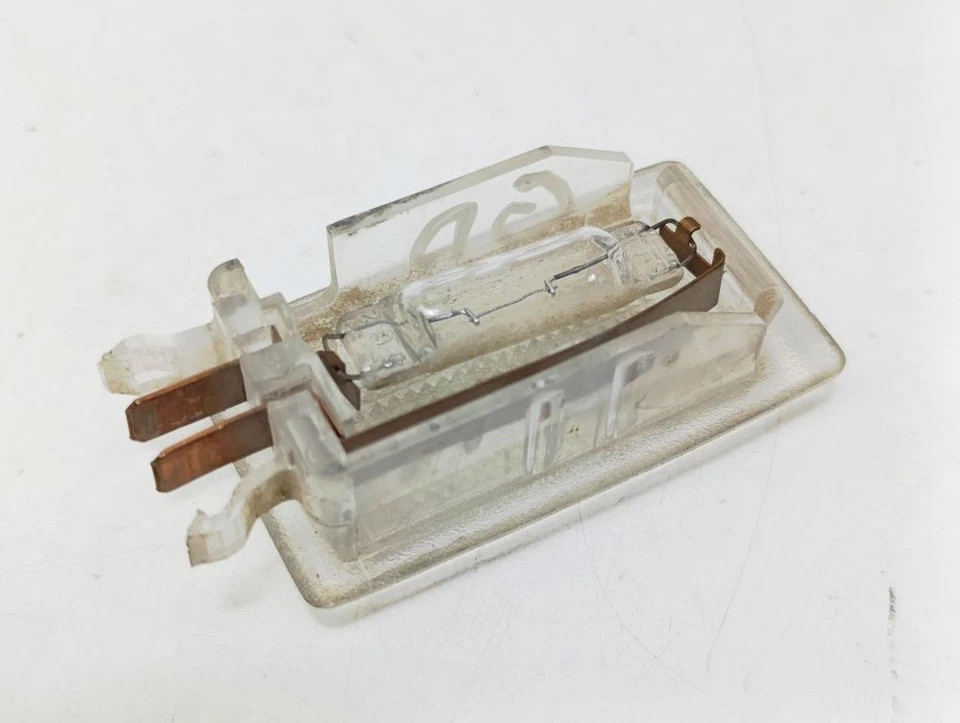 Pontiac Trans Sport 2005 Rear Right Other Light Interior UST130684 - Image 2 of 3