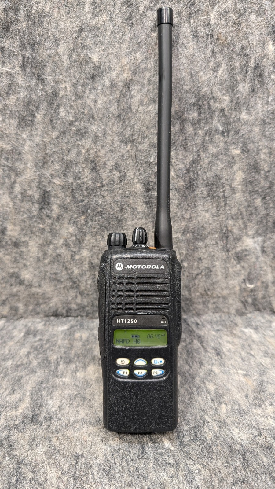 Motorola HT1250 VHF Two-Way Radios AAH25KDF9AA5AN with Battery