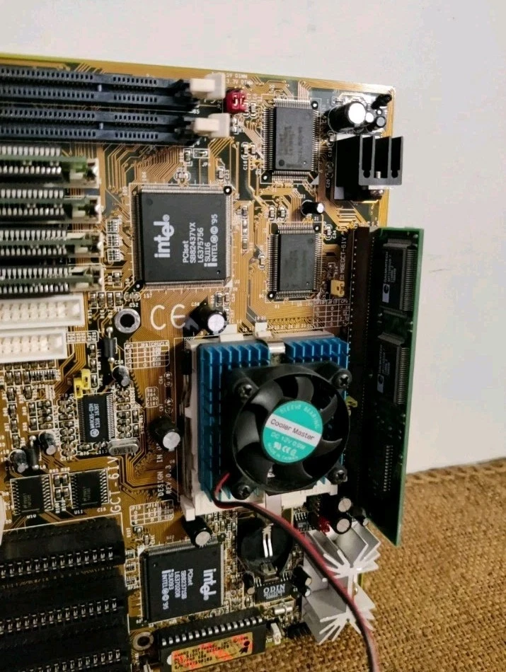 Global GCT-6IV + Pentium-S + RAM EDO -computer Vintage Motherboard Socket 7 AT✅ - Immagine 3 di 4
