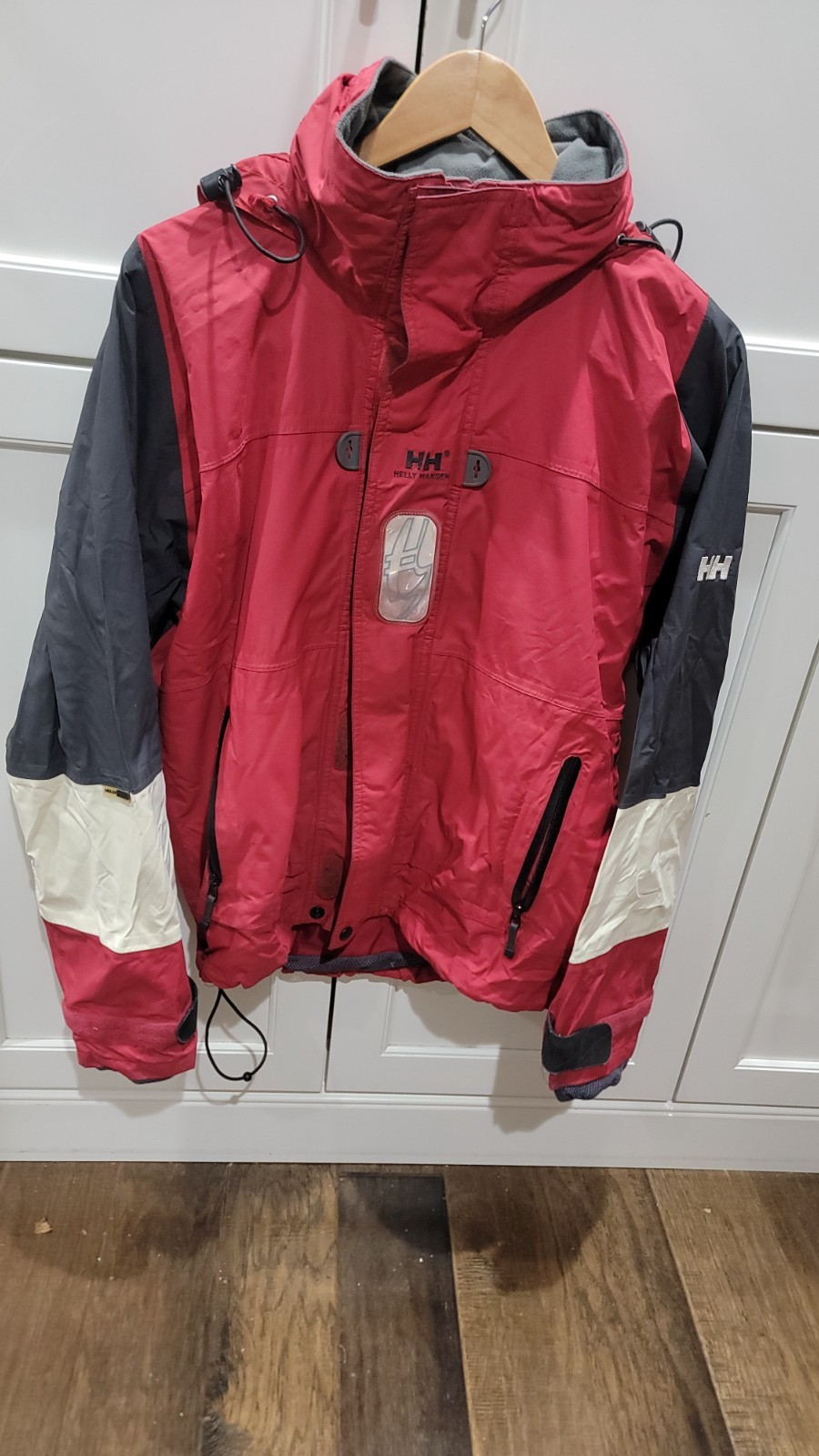Helly Hansen Waterproof Jacket: Skiing, Snowboard… - image 10