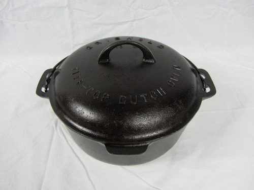 Griswold 833 A No.8 Tite-Top Dutch Oven With 2551B Lid LBL Pls Read Description