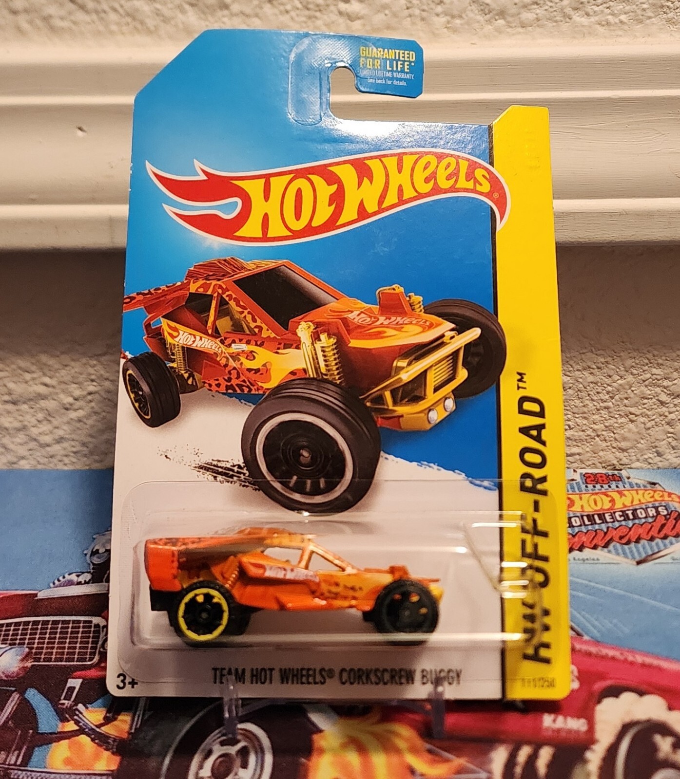 2014 Hot Wheels TEAM HOT WHEELS CORKSCREW BUGGY #111