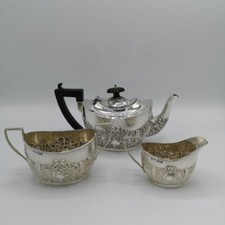 3-teiliges viktorianisches Teeservice in massivem Silber aus Sheffield 1897