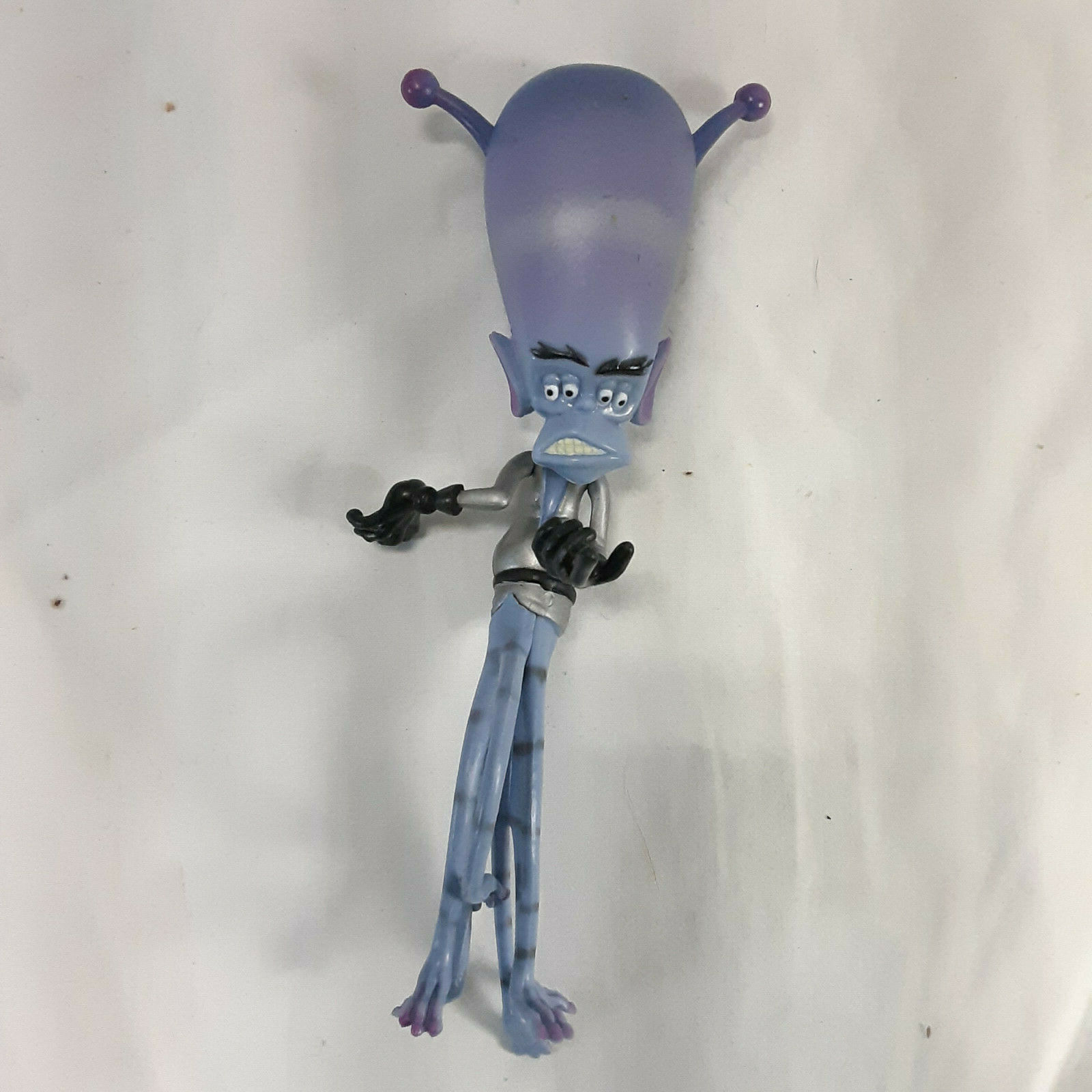 Review and photos of Monsters vs Aliens action figures by Toy Quest