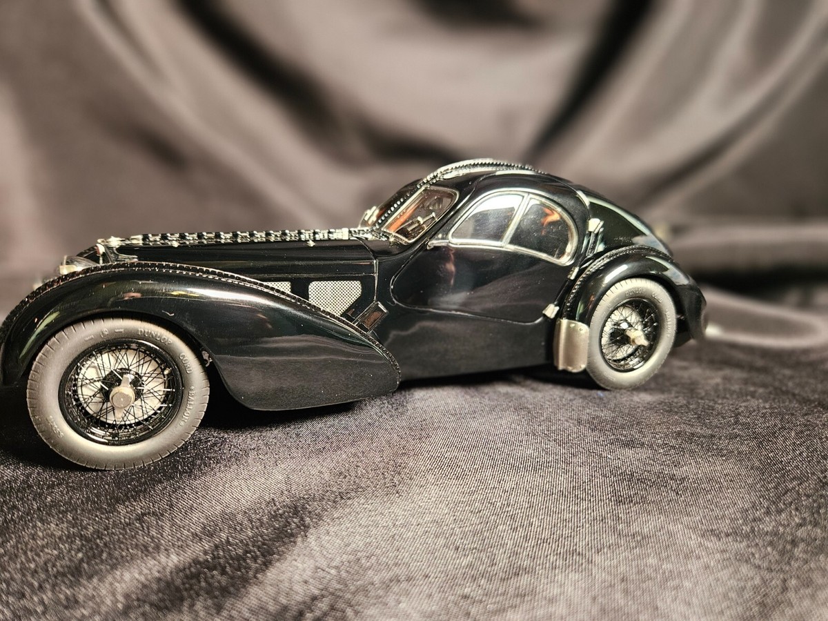 CMC 1938 Bugatti 57 SC Atlantic Coupe Black 1:18 Scale Inv. #3517