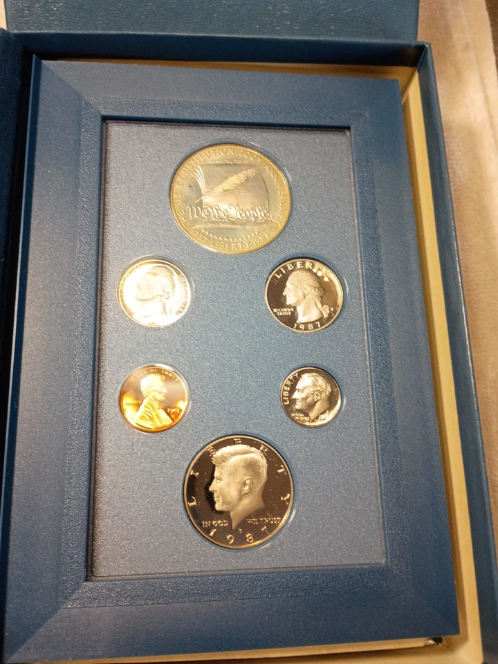1987 1990 2pc lot prestige set  silver dollar coin set - Image 2 of 3