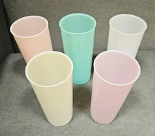 5 Vintage Tupperware Cups Glasses - 6.5"