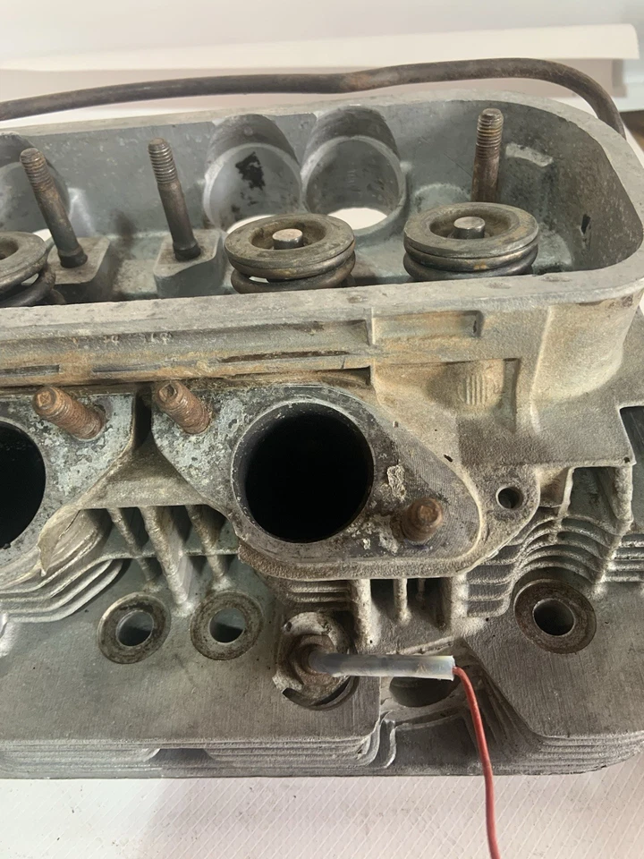 CULATA LATERAL DERECHA USADA ORIGINAL PORSCHE 914 1.7 021101372# 102 Foto 3 de 4