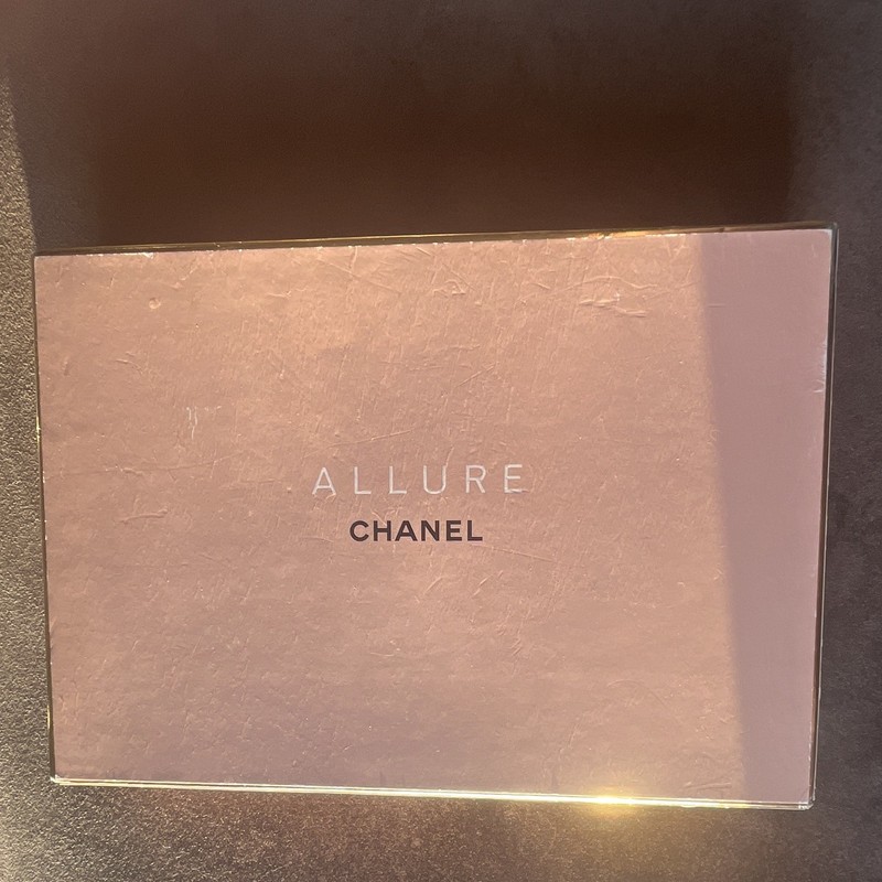 CHANEL Allure Parfum Spray Fragrance, 0.25 fl oz Travel Size Bottle