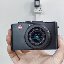 Leica D-LUX 6 10.1 MP CMOS Sensor 3.8x Optical Zoom Digital Camera with Flash