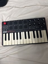 Akai MPK Mini MK3 25 Key Electronic Keyboard - Black/Red/White