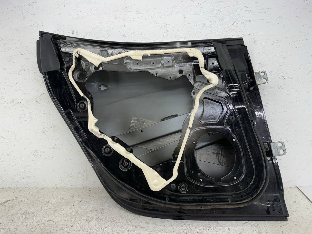 2014-2020 Maserati Ghibli Rear Left Door Shell Black