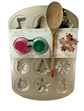 NEW OLD STOCK Sheffield  Home 9 Pc. Holiday Baking Set