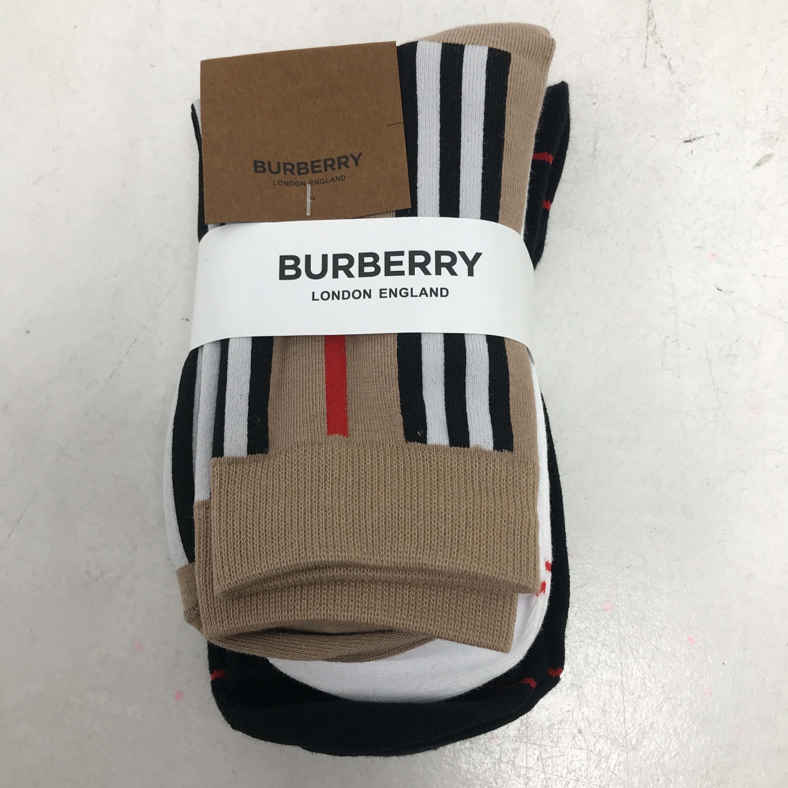 Total 40+ imagen burberry socks pack Abzlocal.mx