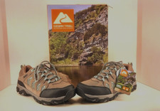 Ozark Trail Taupe, Mint Accent Waterproof Hikers. Size 10