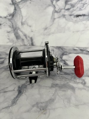 Rare PENN BEACHMASTER 155 FISHING REEL Brand New In Box With Papers MADE IN USA