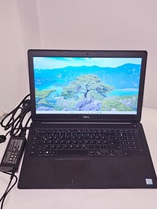 Dell Latitude 3500-15,6"-i5-8265U-8 GB RAM-256 GB SSD-W 11-n Akku