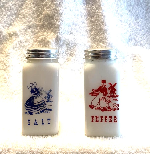 VINTAGE DEPRESSION GLASS MILK GLASS SALT & PEPPER SHAKERS HOLLAND THEME