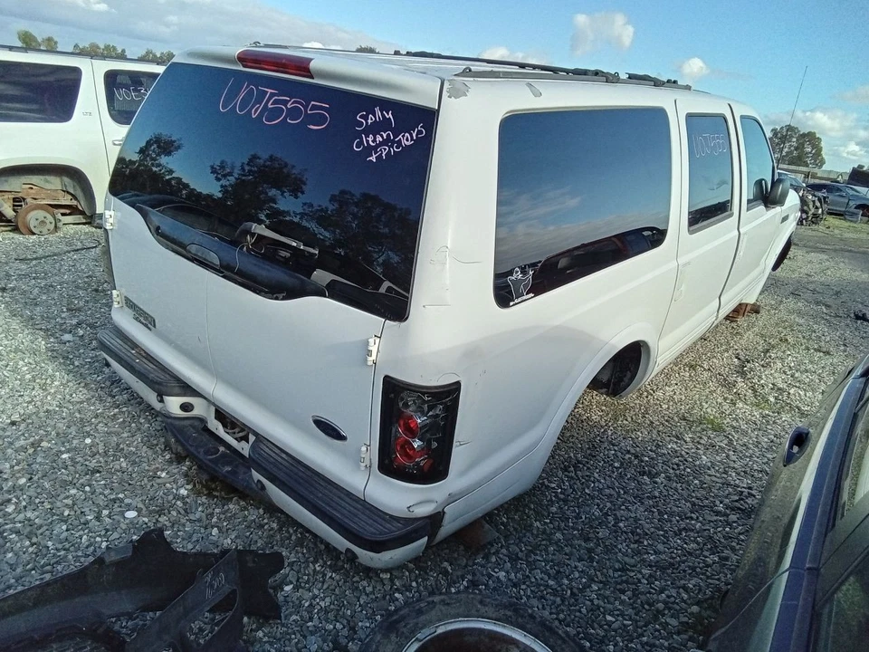 Used Engine Complete Assembly fits: 2002 Ford Excursion 6.8L VIN S 8th digit 10- - Изображение 2 из 4