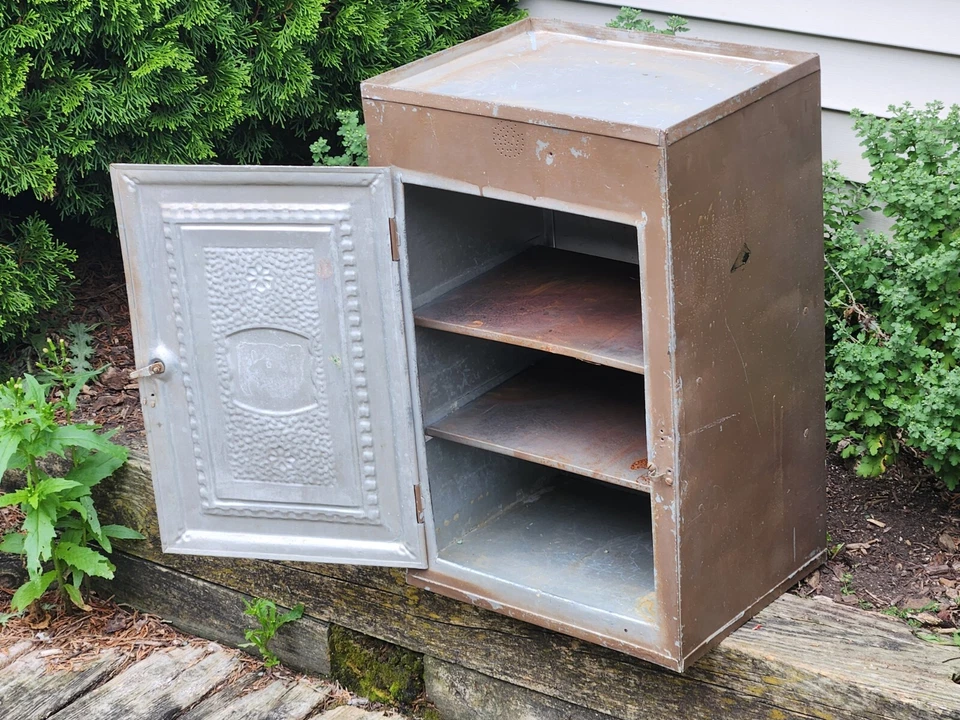 Gabinete de seguridad para pastel de metal 2 estantes vintage 15x23,5x11,75 pintado oxidado granja Foto 2 de 4