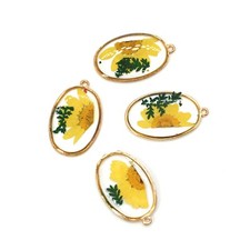 Clearance 4PCS Gold Tone Dried DAISY Flower Resin Oval Charm Pendant GBY52