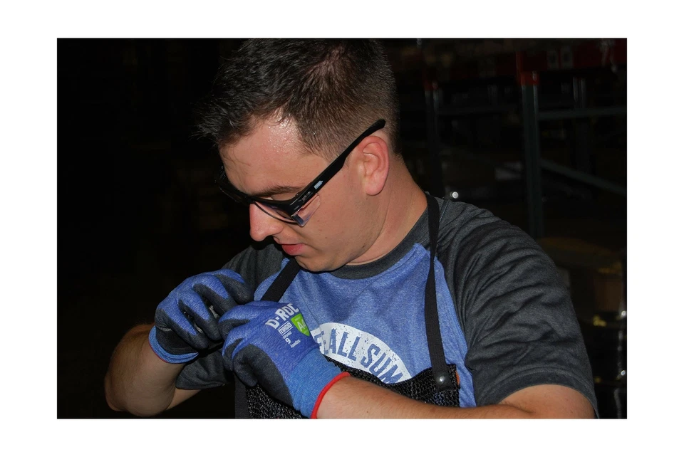 Gafas de seguridad / protectores laterales resistentes a arañazos y niebla cómodas y elegantes Foto 2 de 4