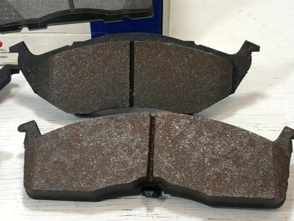 WAGNER QUICK STOP PS730BM 前盘制动垫套装 适合道奇 PLYMOUTH 克莱斯勒 — 第 4/4 张图片