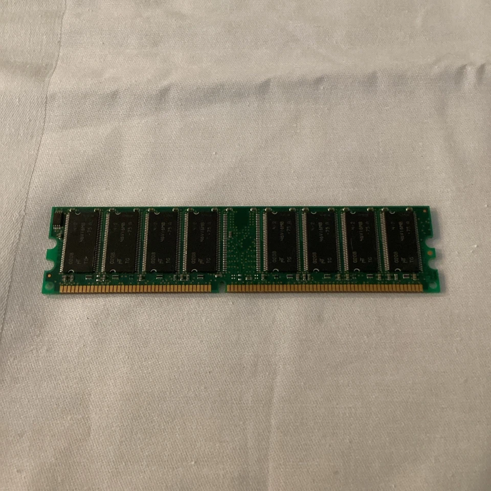 Micron Ram MT16VDDT3264AG-265B1 PC-2100U-25330-B1 256MB DDR 266MHz DIMM - Image 4 of 4