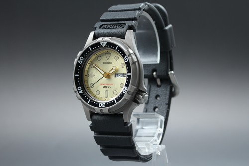 Near MINT] SEIKO 7C43-6A00 Titanium Professional 200… - Gem