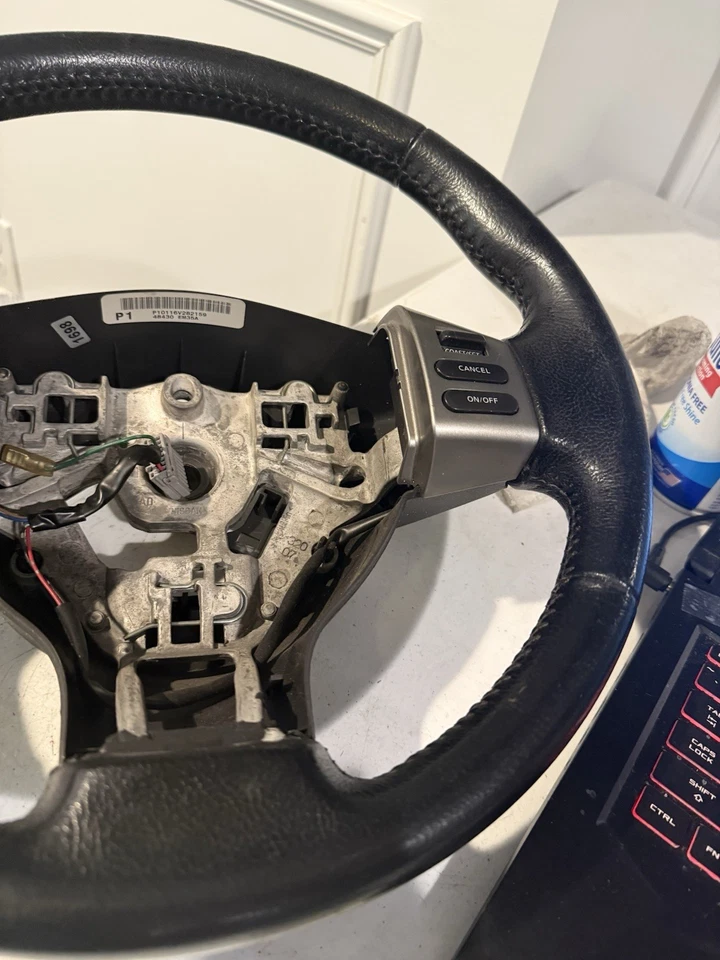 2007-2012 NISSAN VERSA NICE LEATHER Steering Wheel W/ Cruise Control - Image 3 of 4