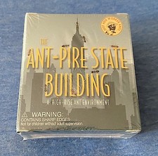 Neuf dans son emballage NOS Running Press "ANT-PIRE STATE BUILDING" KIT /R U a High Rise WORKER Ant