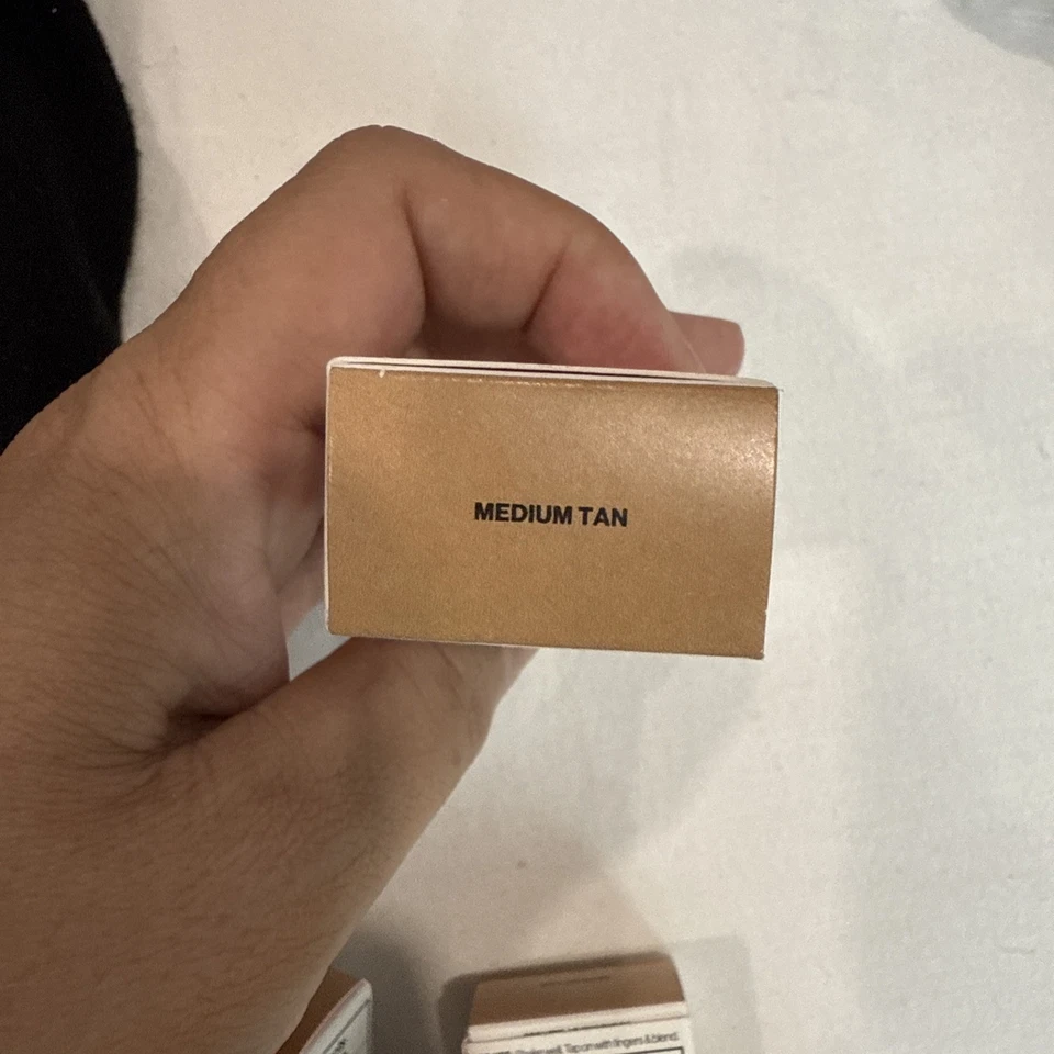 Smashbox Halo Healthy Glow All-In-One Tinted Moisturizer Medium Tan *NO SEAL* - Image 2 of 2