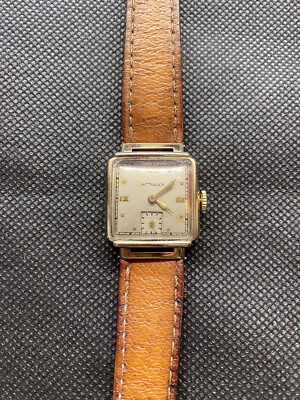 MANS WITTNAUER  MECHANICAL 15JEWELS WATCH WITH TWO PIECE STRAP