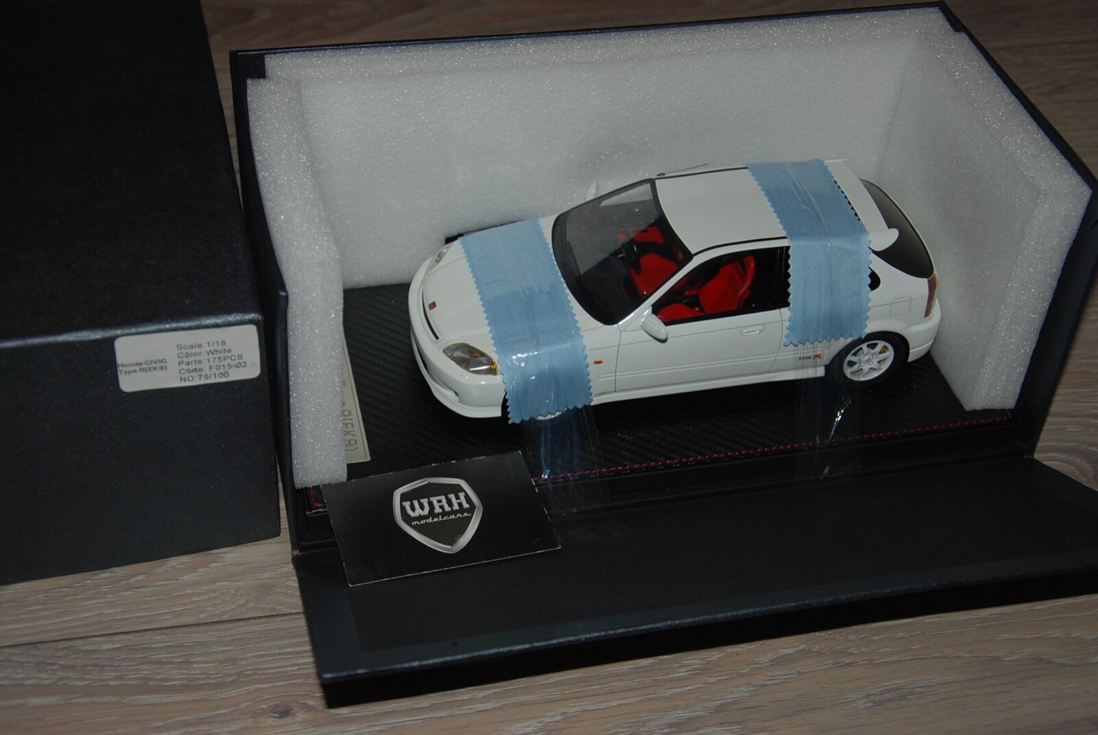 1 18 HONDA CIVIC TYPE R EK9 blancoo Fornti art resin SEE INFO 1 18 HONDA CIVIC TYPE R EK9 blancoo Fornti art resin SEE INFO
