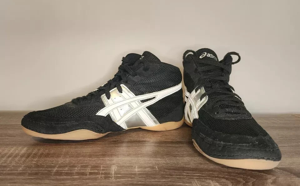 ASICS Matflex 5 Wrestling MMA Shoes Athletic J902Y sz 8 Black Silver
