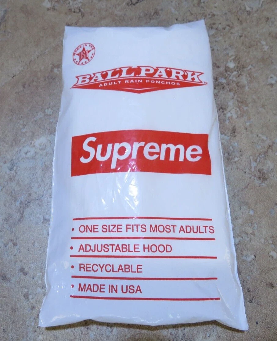 Poncho de pluie adulte SUPREME jamais utilisé marque Ball Park blanc OS taille unique
