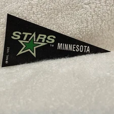 VINTAGE 1992 Minnesota North Stars 3 1/2 Inch Mini Felt Pennant, RARE&NICE!!