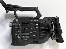 Sony PXW-FS7 Super 35 4K Handheld Camcorder Body , Tilta V-mount battery back