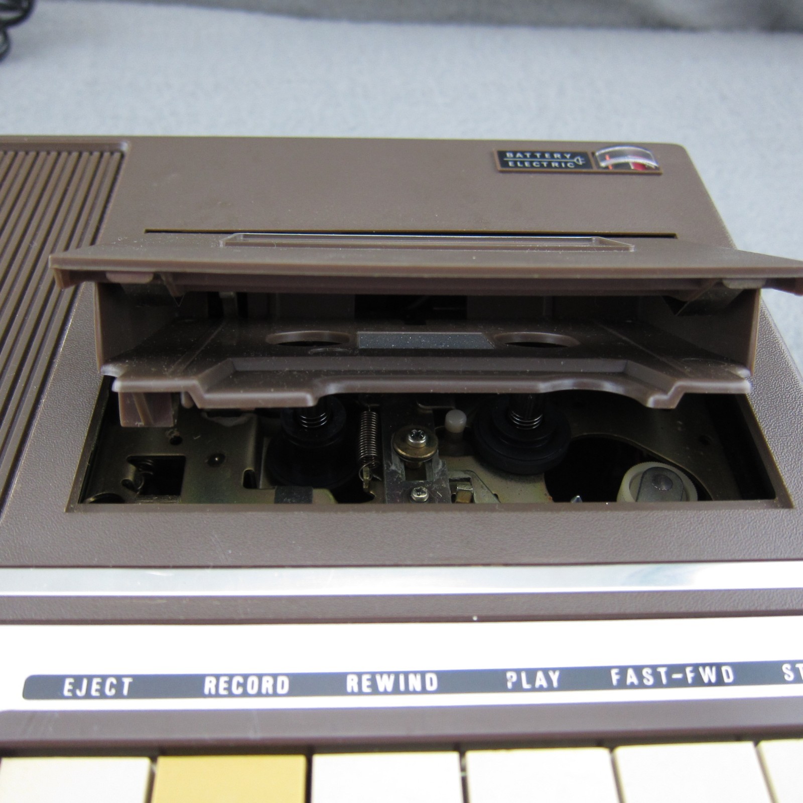 Soundesign Cassette Recorder Model #7628 Battery Electric Tested Working