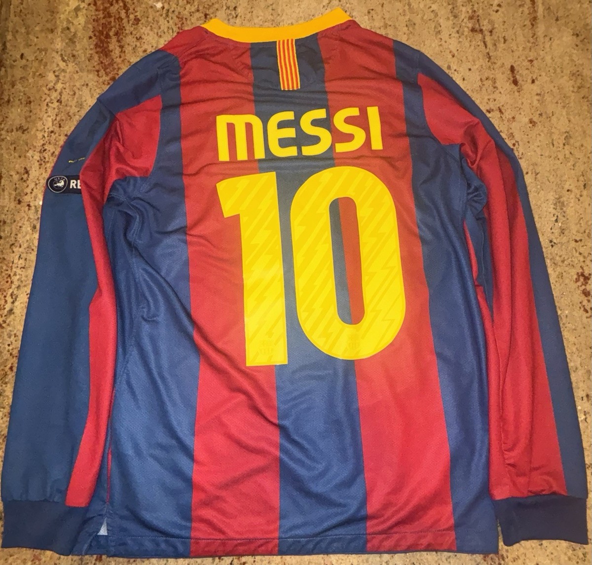09/10 FC Barcelona Messi Long sleeve Home Jersey Men's Size Small