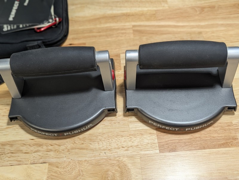 PERFECT PUSHUP MOBILE HANDLE SET FITNESS ROTATING W/ CASE INSTRUCTIONS - BODYREV