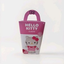 Hello Kitty Häkelset, 21 cm groß, inkl. Häkelnadel, Garn, Stopfnadel, Anleitung