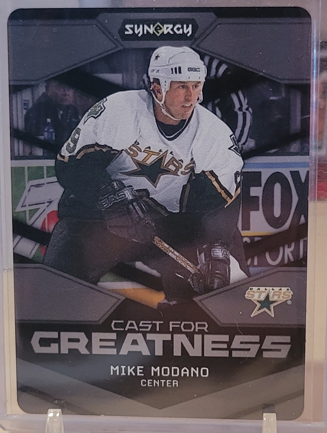2024-25 Upper Deck Synergy - Cast for Greatness Mike Modano #CG-32