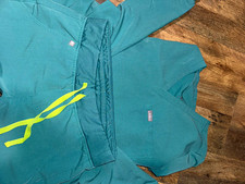 FIGS Women  s Medical Scrub Set Size petite S Green Solid