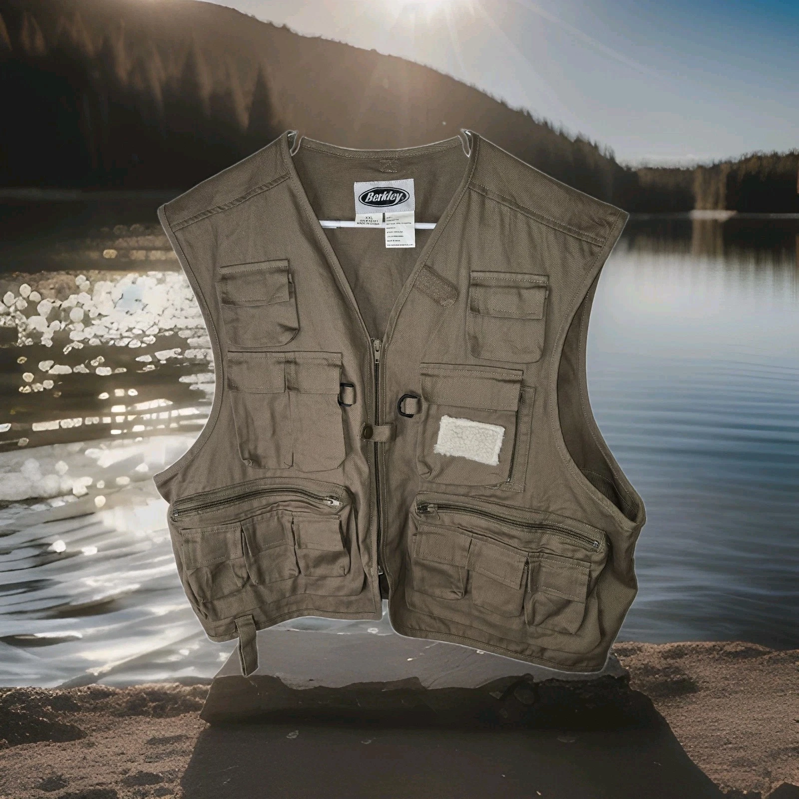 Berkley Fly Fishing Vest Size XXL 2XL Multi Pockets Tan Lake River Stream Camp