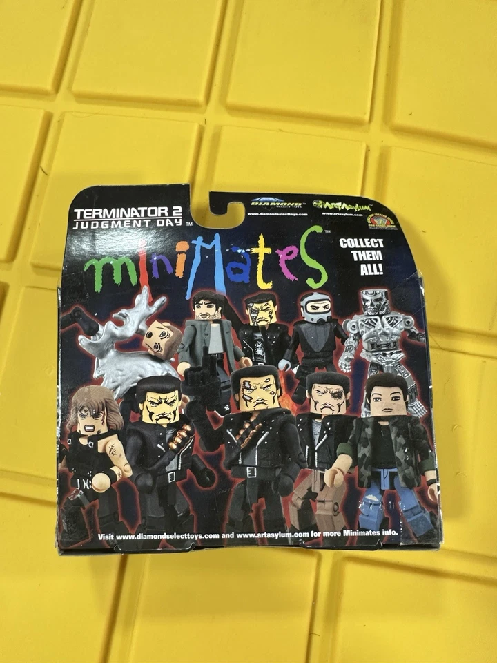 终结者 2 Minimates T-800 和内骨骼审判日 2 英寸人偶套装 H58 #4 — 第 2/2 张图片